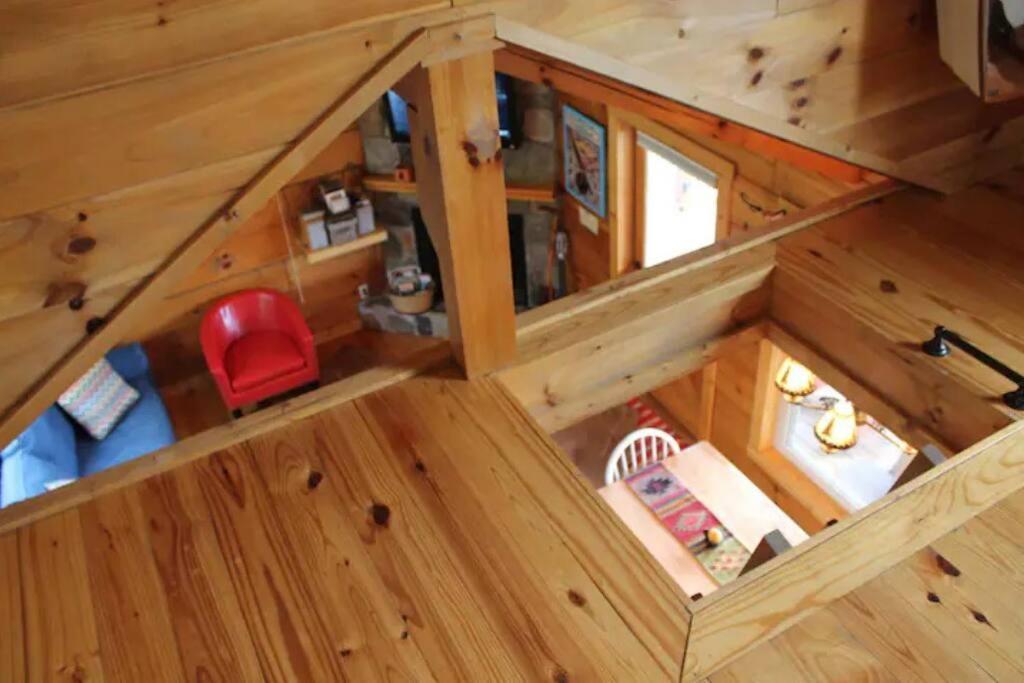It'S Five O'Clock Here - Cozy Waterfront Cabin With A Hot Tub On The Blue Ridge Parkway! Pet Friendly Fancy Gap Exterior foto